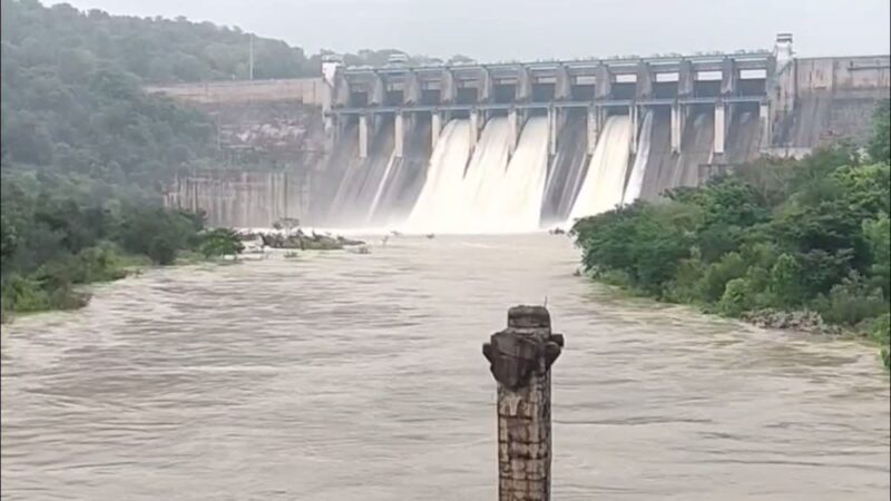 Hasdeo Bango Dam: Korba's Hasdeo Bango Dam is brimming! Water levels have reached 83.34%... a record for the last three years has been broken... bringing major relief for irrigation and drinking water supplies.