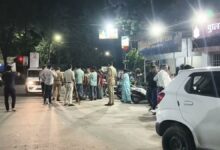 Korba Gang War: Gang-war-like situation in Korba...! 50–60 armed youths stormed a colony and launched an attack... several injured by swords and knives.