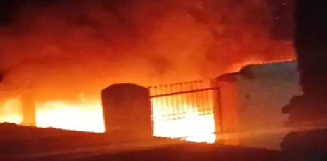 Fire at Auto Parts Shop: Massive blaze in Korba! Auto parts shop gutted by fire... 4 bikes and 2 scooters destroyed; losses worth lakhs.