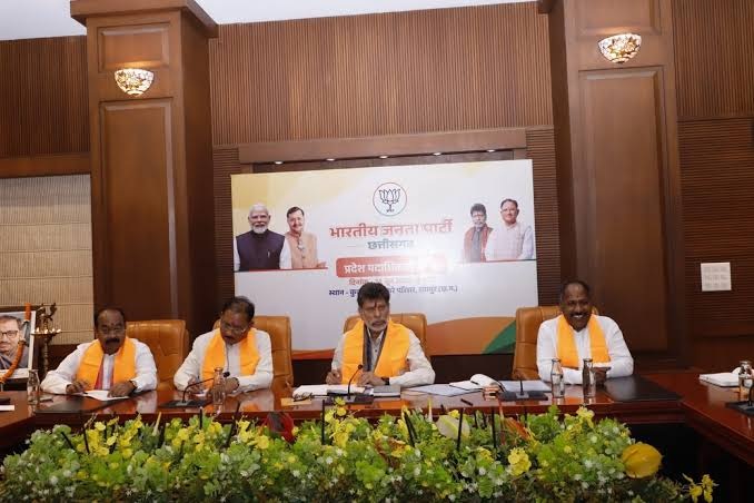 BJP Core Group Meeting: BJP's strategy session begins in Raipur! Crucial core group meeting today in the presence of Shivprakash.