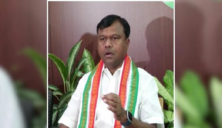 PCC Chief Deepak Baij: PCC Chief Deepak Baij makes a major statement regarding Dharmendra Pradhan's resignation...! He said, "The decision was taken under pressure from students"... Watch the video here.