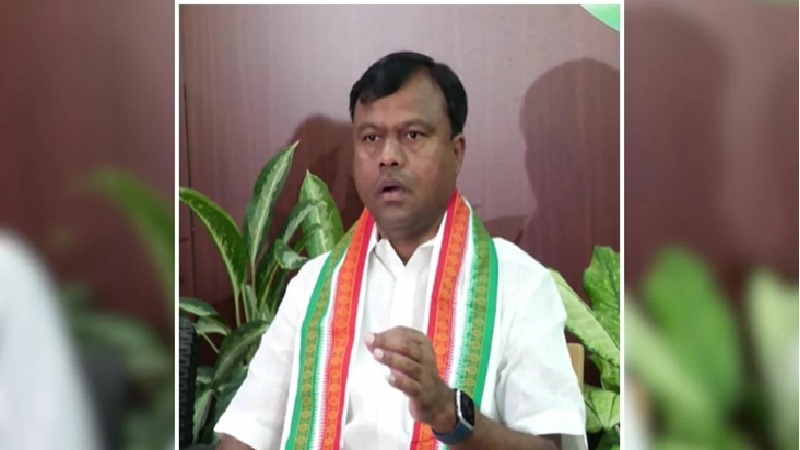 PCC Chief Deepak Baij: PCC Chief Deepak Baij makes a major statement regarding Dharmendra Pradhan's resignation...! He said, "The decision was taken under pressure from students"... Watch the video here.