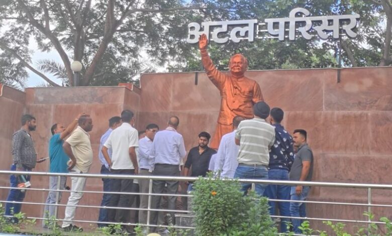 Atal Statue Controversy: Major action taken...! Sub-engineer suspended... the axe falls on a junior employee... while senior officials responsible remain safe.