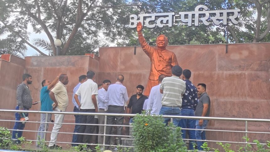 Atal Statue Controversy: Major action taken...! Sub-engineer suspended... the axe falls on a junior employee... while senior officials responsible remain safe.