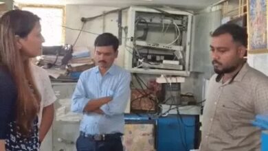 MLA Bhawna Bohra: MLA takes strong action following farmers' complaints! She visited the electricity substation, reprimanded the Junior Engineer (JE), and ordered his removal.