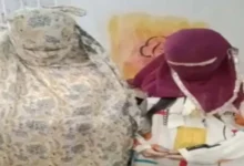Honey Trap: Businessman falls victim to honey trap in Raipur! Blackmailed using a drugged cigarette, an objectionable video, and threats of a rape case... Beauty parlour owner and a female student arrested.