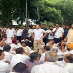 Parliament Protest: Rahul and Priyanka launch a scathing attack on the Centre...! Demand for the resignation of PM Modi and Education Minister Dharmendra Pradhan... Congress holds a protest at Lok Kalyan Marg.