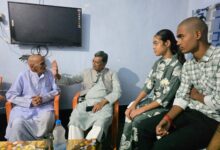 Charandas Mahant: Family plunged into grief over the demise of Bhaskar Mahato...! Dr. Charandas Mahant visited their home and assured the family of all possible assistance.
