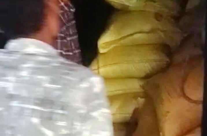 Fertilizer Black Marketing: Crackdown on fertilizer black marketing in Chhattisgarh... 275 bags of urea seized.