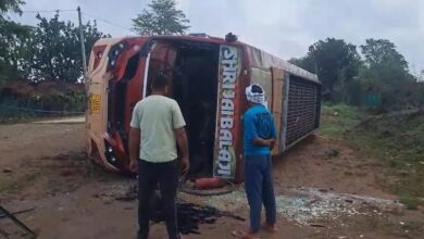 Bus Accident: Major road accident in Jashpur...! Passenger bus overturns at a diversion... 10 injured; woman in critical condition.