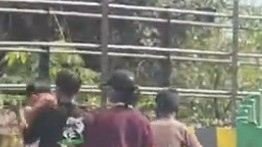 Young man brutally beaten in the middle of the road in Korba... Police launch investigation following viral video.