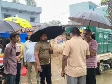 Korba Dog Attack: Municipal body swings into action following child's death... Dog-catching drive conducted in Dadar... ₹1 lakh aid for the family.