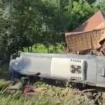 Amarnath Yatra Bus Accident: Bus carrying pilgrims plunges into a gorge...! 39 pilgrims injured... Army launches rescue operation.