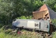 Amarnath Yatra Bus Accident: Bus carrying pilgrims plunges into a gorge...! 39 pilgrims injured... Army launches rescue operation.