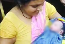 Viral News – Bus Delivery: A pregnant woman went into labor on a bus traveling from Korba to Patna; the bus was cleared of other passengers, and female travelers assisted in a safe delivery.