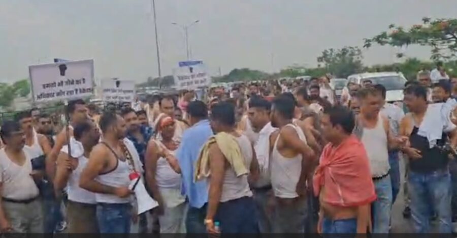 CG Contractors' Protest: Contractors take off their shirts to demand payment! Attempt to lay siege to the Legislative Assembly while scantily clad... Watch the video here.