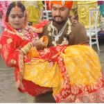 Viral Wedding: Two feet of water... floating footwear... and the bride being carried in arms! A 'Monsoon Wedding' has become the talk of social media.