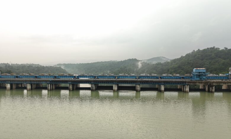 Korba Breaking: Bango Dam nearing full capacity...! Reservoir 92.48% full... gates could be opened at any moment... alert issued for 33 villages along the banks of the Hasdeo River.