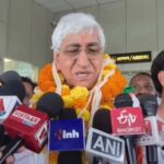 TS Singh Deo Video: TS Singh Deo arrives in Jagdalpur; speaks on Bilaspur violence, stating, "Such violence should not occur"; also makes a significant statement regarding the Youth Congress elections.