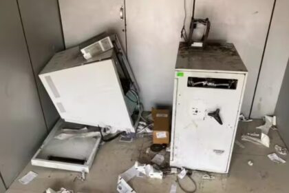 Kanker Crime: Learned ATM theft technique from YouTube; stole ₹1.15 lakh using a metal plate; minor apprehended by police.