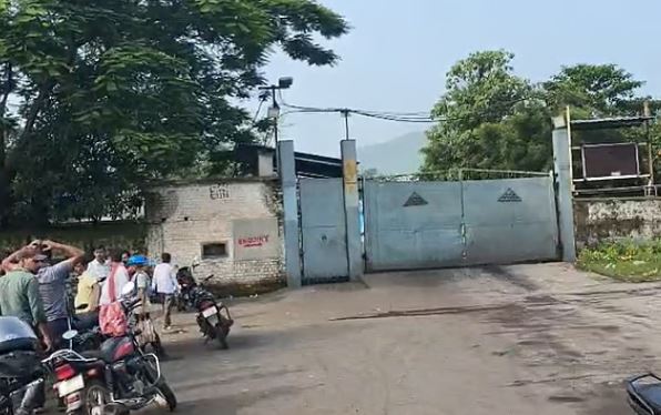 Power Plant Blast: Control room temperature reached 60°C, followed by a massive blast in the turbine; 3 engineers died, one critically injured.
