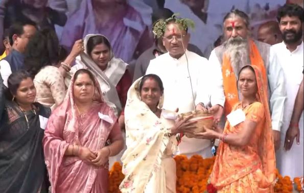 Mahtari Vandan Yojana: 'Vishnu Bhaiya' fulfills promise ahead of Rakhi; 31st installment of Mahtari Vandan Yojana released – Watch LIVE.