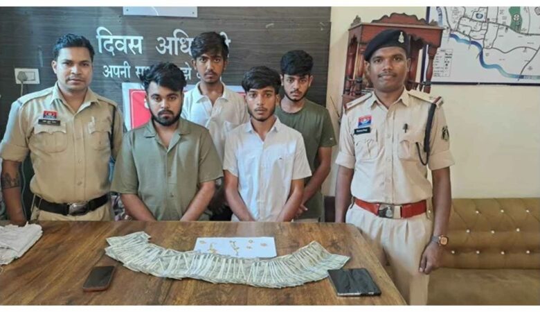 Bilaspur Blackmail Case: Sensational revelation in Bilaspur! ₹14.5 lakh and half a kilogram of gold extorted from a female student over a year by threatening her... 4 accused arrested.