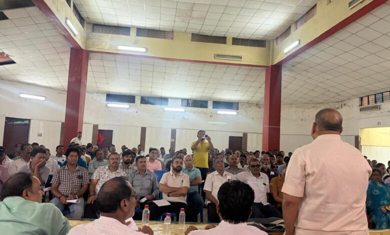 Coal Workers: New team of the Coal Workers' Panchayat at SECL announced...! Resham Lal Yadav becomes President... Vinay Singh remains General Secretary.