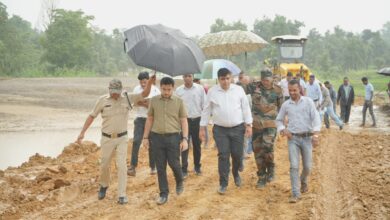 Bridge Inspection: Even the rain couldn't stop the Collector...! Leaving the car behind, he walked through the mud to reach a village 100 km away.