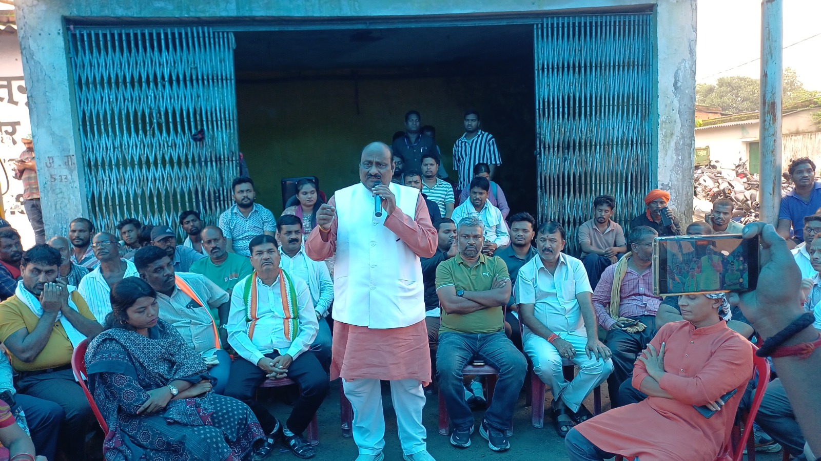 Korba News: Impact of pressure from villagers? Public hearing for Manikpur mine expansion postponed; over 500 villagers had opposed it.