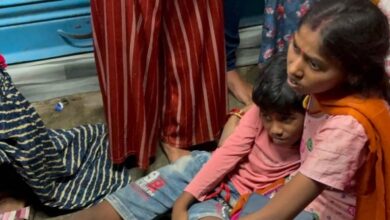 Korba Road Accident: High-speed car and e-rickshaw collide violently on the bypass on Wednesday; several injured, including women and a child.