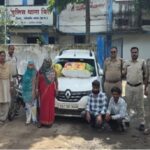 Drug Smuggling: Filmy-style cannabis smuggling in Chhattisgarh... A bike acting as a scout... 26.8 kg of cannabis seized from a car.