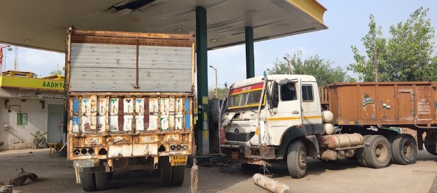 Delhi CNG Cylinder Blast: FIR registered following CNG station explosion; FSL and IGL teams conducted an investigation; 3 pump workers died.