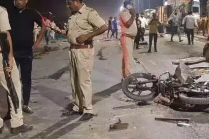 Balrampur Road Accident: Speeding truck hits motorcycle; Police Constable Ramgopal, returning from duty, dies on the spot.
