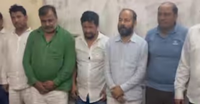 Raipur Crime News: Scheme to turn black money into fresh currency and double the amount; 7 members of an interstate gang arrested with over ₹4 crore in cash.