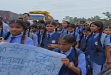 Girls' Hostel: Korba-GPM hostel dispute...! Female students level serious allegations against the warden... staged a protest by blocking the highway... inquiry ordered.