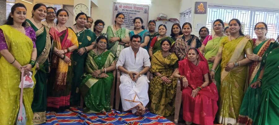 Sawan Celebration: 'Har Har Mahadev' echoes during Sawan! Mahila Kalyan Samaj organizes a grand mass Rudrabhishek... prayers offered for happiness and prosperity.