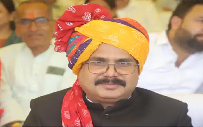 Death of IAS Anil Damor: IAS officer Anil Damor dies of a heart attack; collapsed in the bathroom of his government residence.
