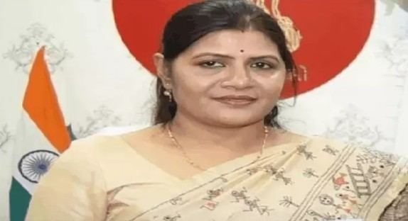 CGPSC Scam Case: Major relief for Aarti Vasnik and Lalit Ganveer from the Supreme Court; regular bail granted.